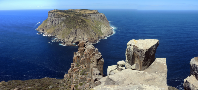 Pohled z The Blade na Tasman Island